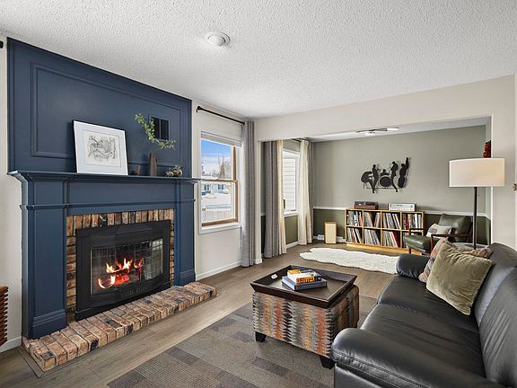 4th image of 1400 Wexford Drive 1020 South Division