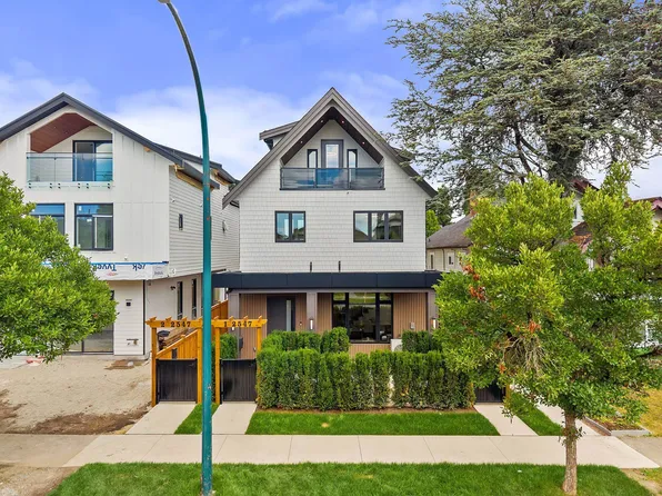 2547 E 2nd Ave #2, Vancouver, BC V5M 1C7