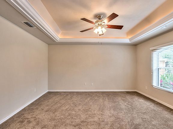5th image of 4275 Mayfair Ln
