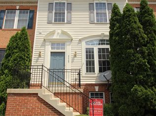 5805 Summers Grove Rd, Alexandria, VA 22304