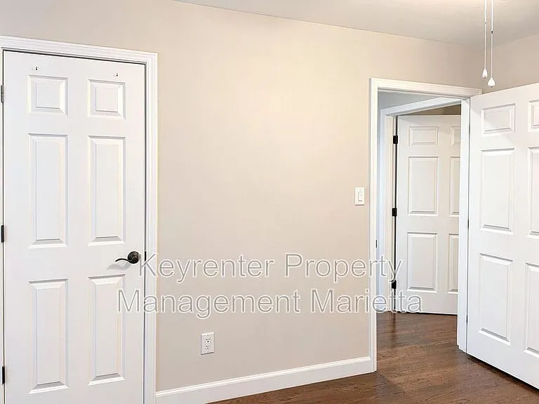 510 E Ponce De Leon Ave #N — Photo 7