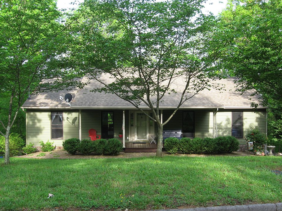 1st image of 150 Regency Dr