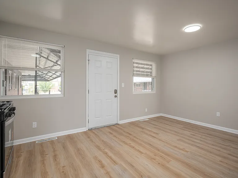 1701 Elrino St #T — Photo 8