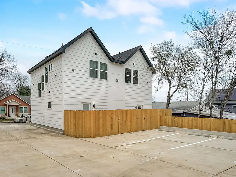 316 Maryland St #102 — Photo 15