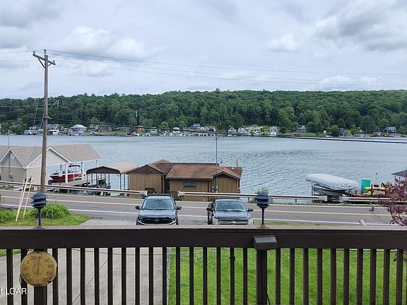 5th image of 1979 Lakeside Dr
