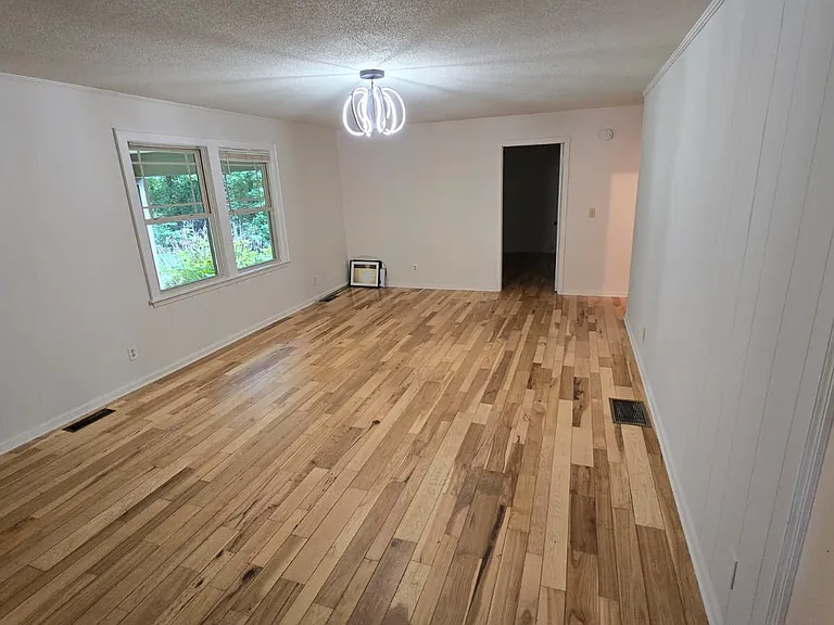 466 Hefner St — Photo 2