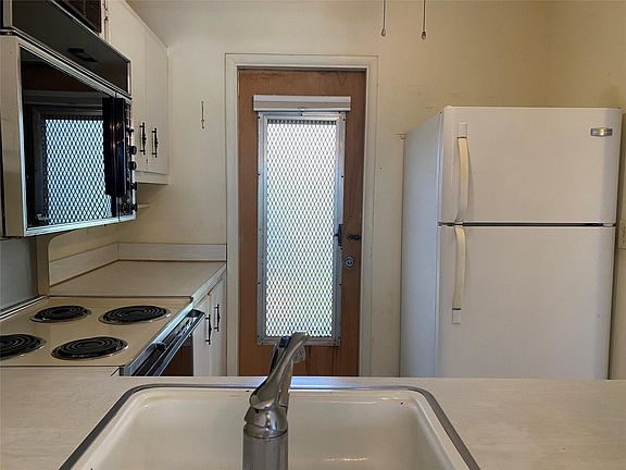5th image of 430 SE 2nd Avenue #5