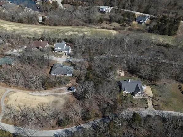 9 Magnolia Dr, Hillsboro, MO 63050