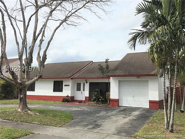 1st image of 9241 S Cypress Cir
