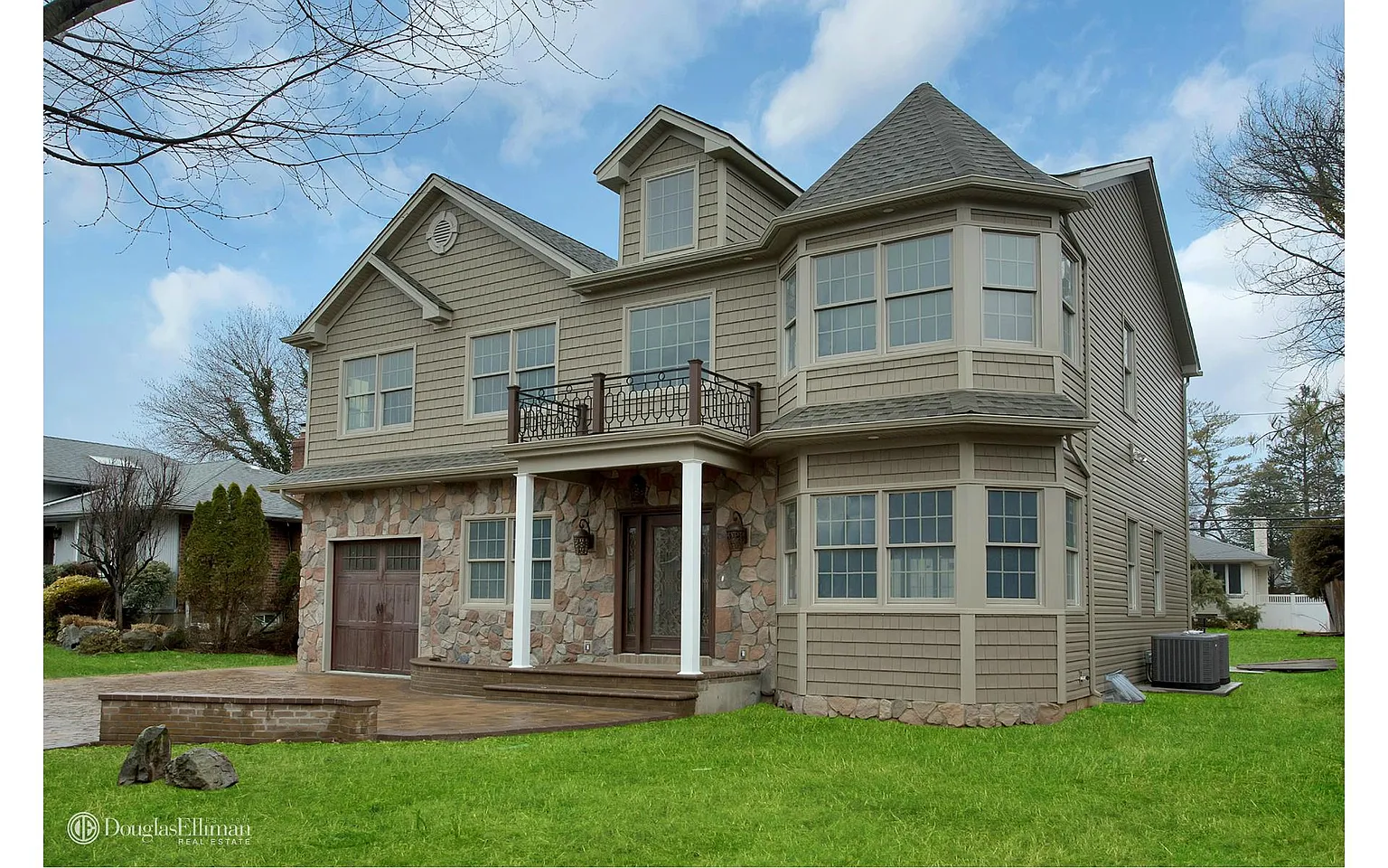 119 Birchwood Park Dr photo 1