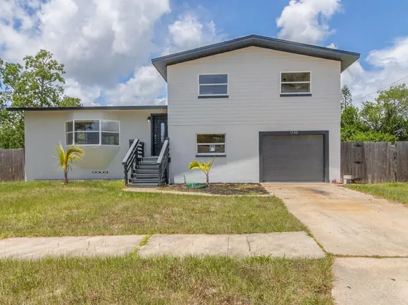 1740 Country Ln, Titusville, FL 32780