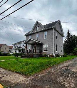 21 E Main St, Kane, PA, 16735