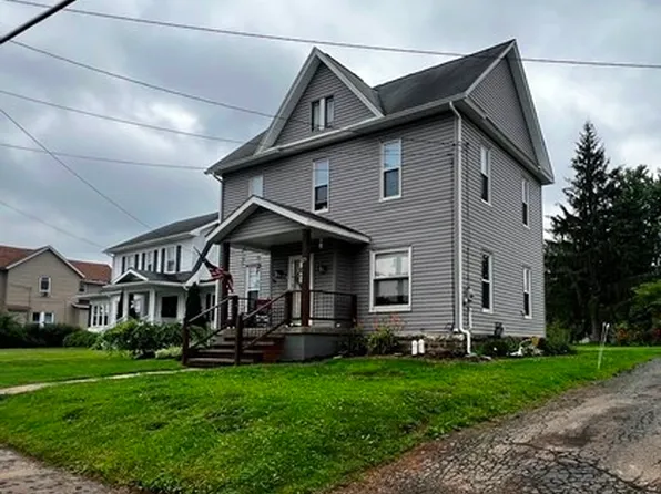 21 E Main St, Kane, PA 16735