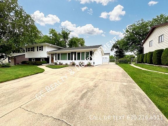2nd image of 933 Cornell Ln