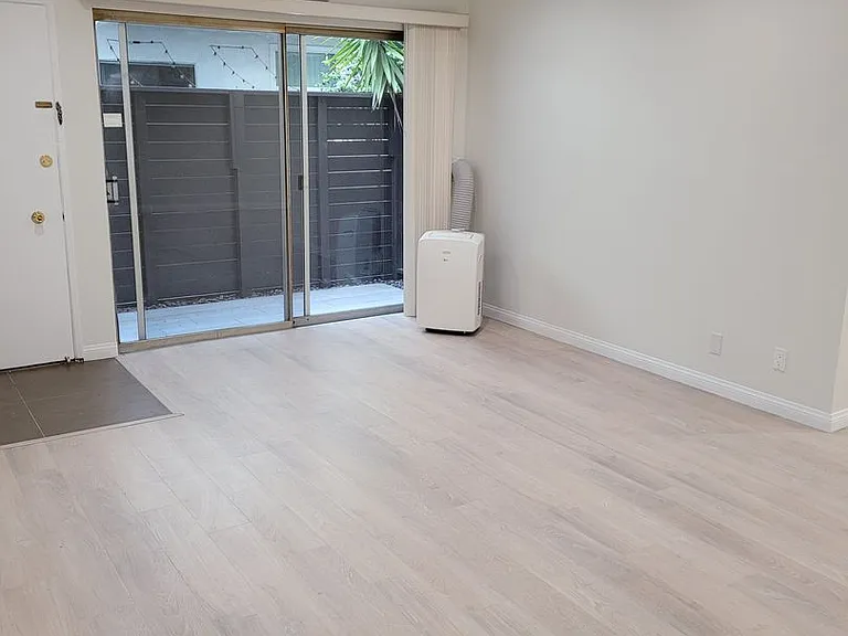 1132 S Oakhurst Dr — Photo 6