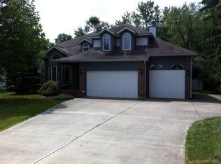8211 E 75th St, Indianapolis, IN 46256