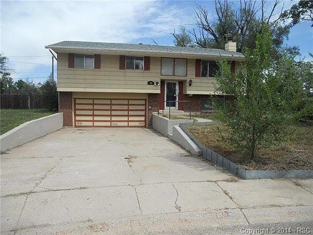 1st image of 914 Maxwell Ln