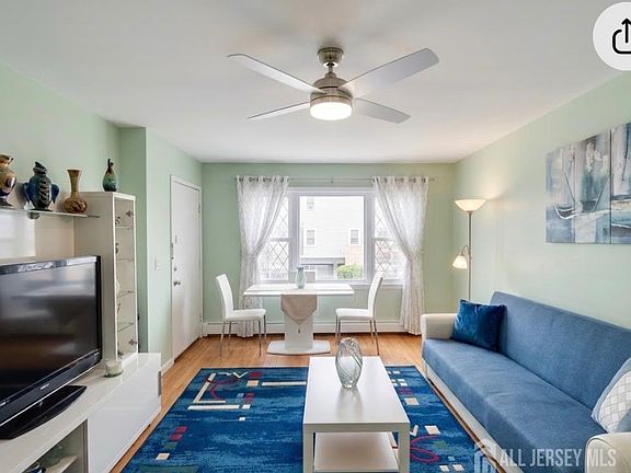 3rd image of 88 Fox Rd APT 4A