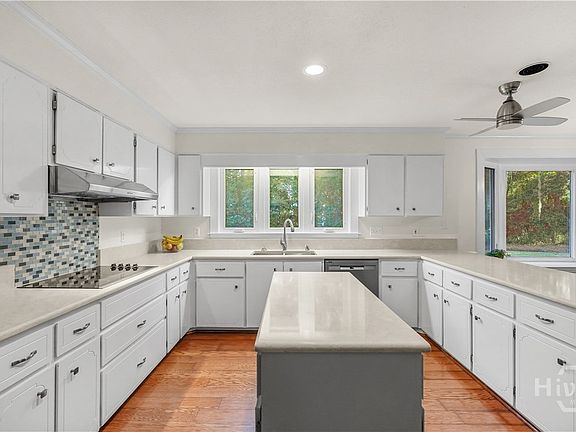 5th image of 102 Herb River Drive