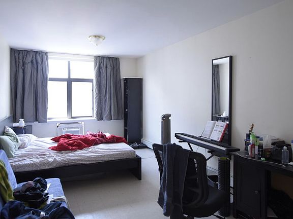 3rd image of 300 Broome St #4E