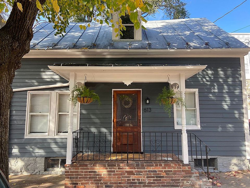 2nd image of 613 S Loudoun St
