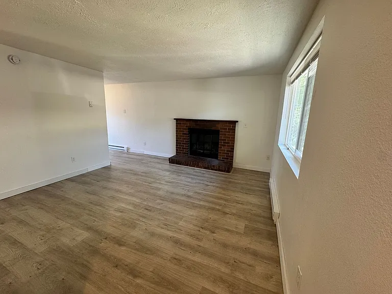 Main Fourplex — Photo 2