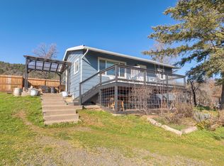 621 Sardine Creek Rd, Gold Hill, OR 97525