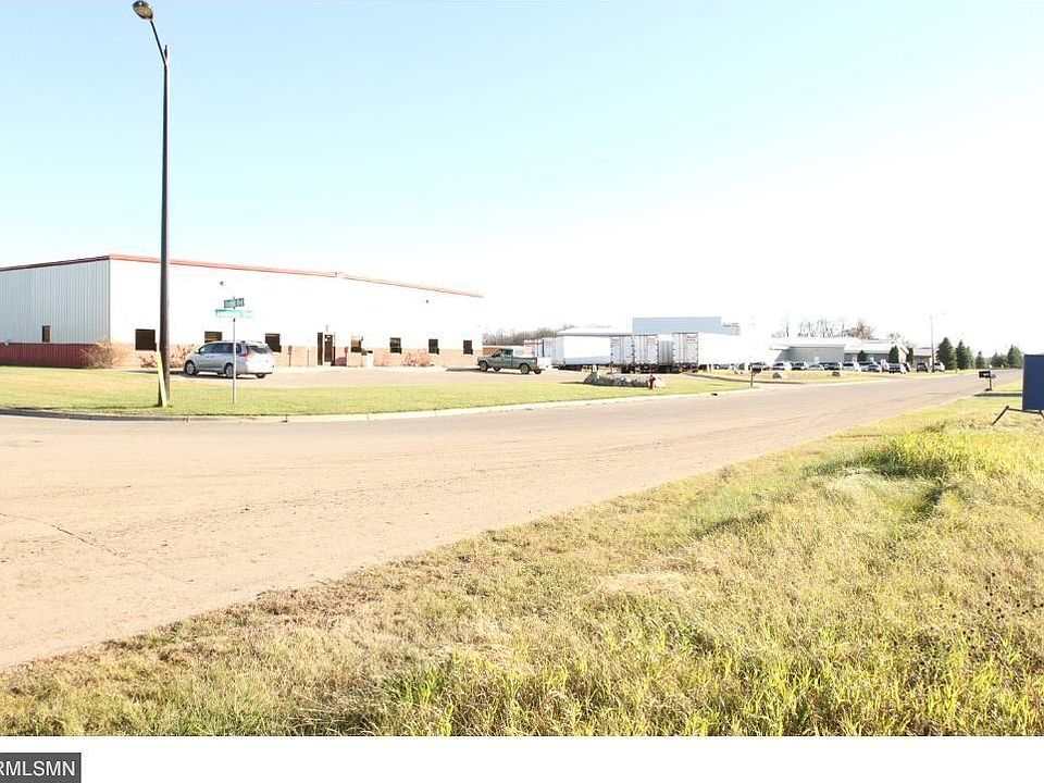 2nd image of 3XX Annandale Blvd