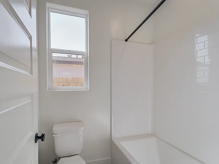8208 Dreamside Ave — Photo 18