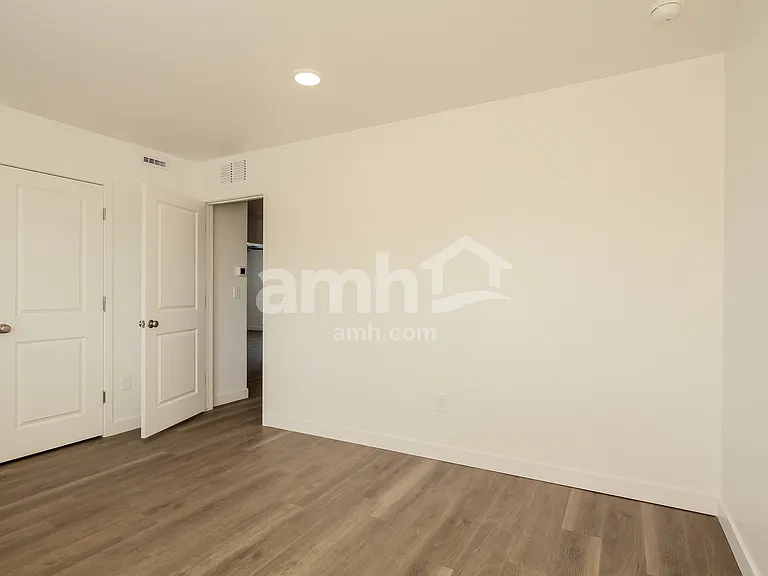 12631 W Flynn Ln — Photo 12