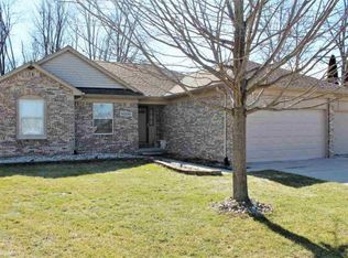 52230 Birch Ct, Chesterfield, MI 48047