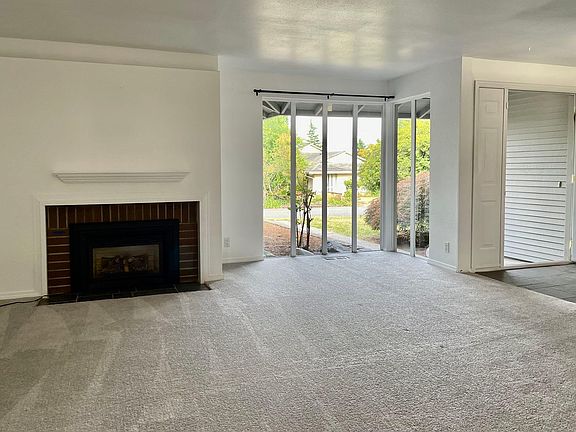 5th image of 1811 170th Ave NE