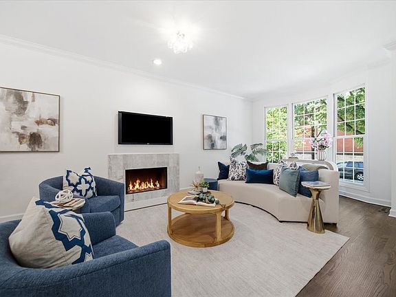 3rd image of 1614 W Wabansia Ave