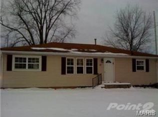 528 Park Ave, Saint Charles, MO 63301