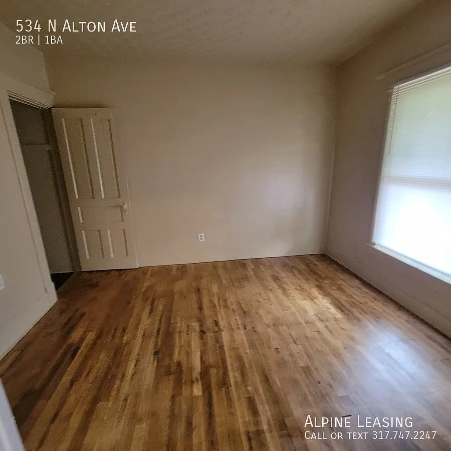 2/1 West Side Home! — Photo 3