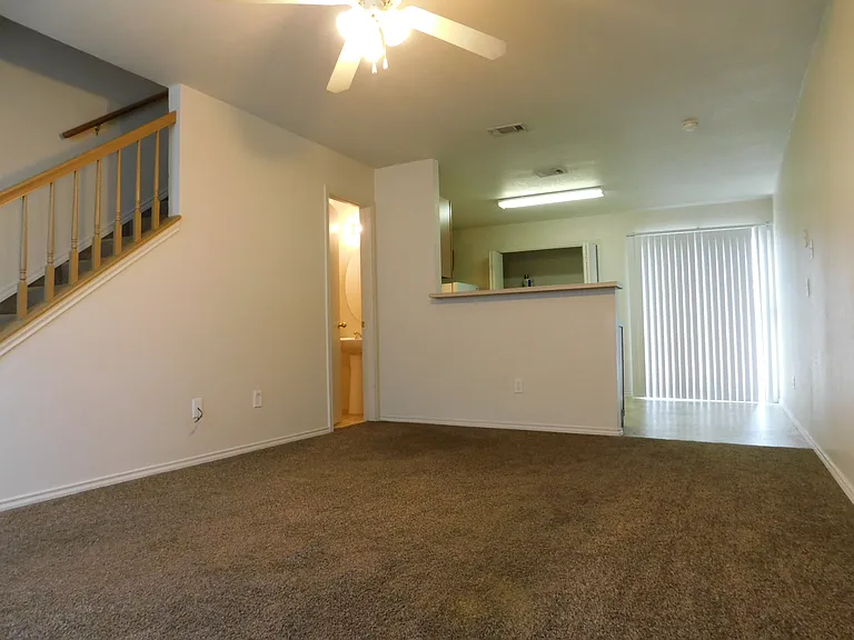 308 Creek St #D — Photo 2