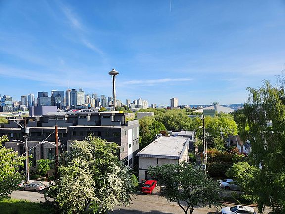3rd image of 154 Valley St APT 304