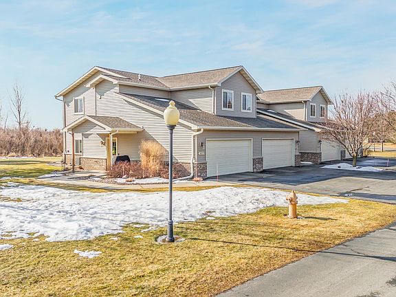 2nd image of 1072 W Willis Way