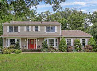 8 Evergreen Ct, Hillsborough, NJ 08844