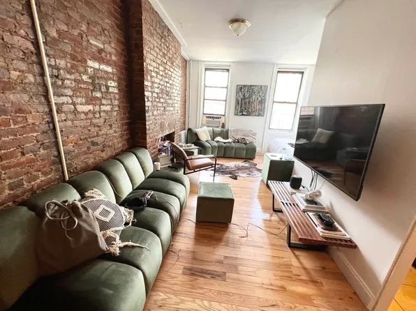 189 Bedford Avenue image 1 of 7