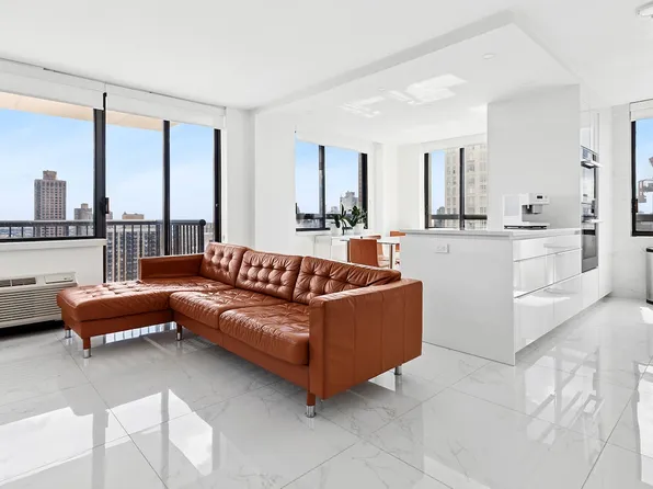 171 East 84th Street image 9 of 16