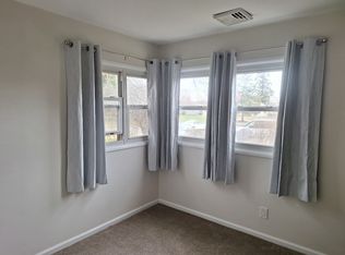 86 Kendall Rd, Kendall Park, NJ 08824