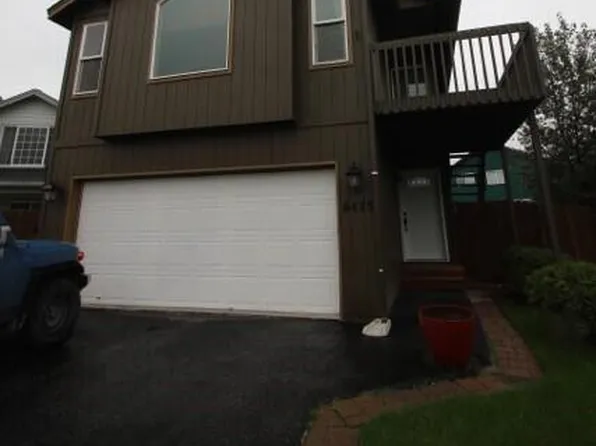6425 Coachman Cir, Anchorage, AK 99519