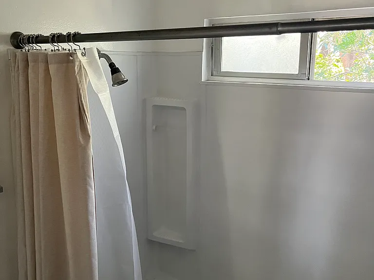 2341 W Avenue 31 #5 — Photo 3