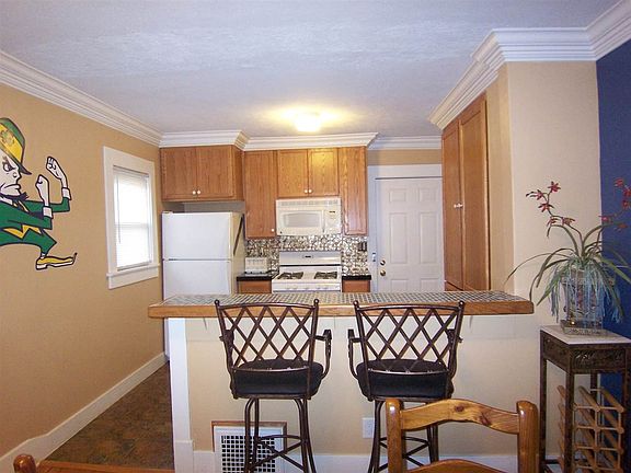 2nd image of 1118 Chalfant St