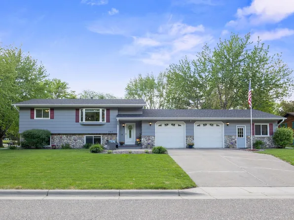 305 Rattvik Cir, Buffalo, MN 55313