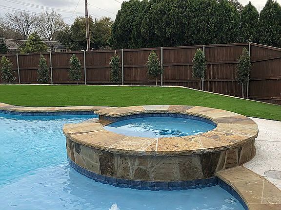 2nd image of 2110 Bluebonnet Dr