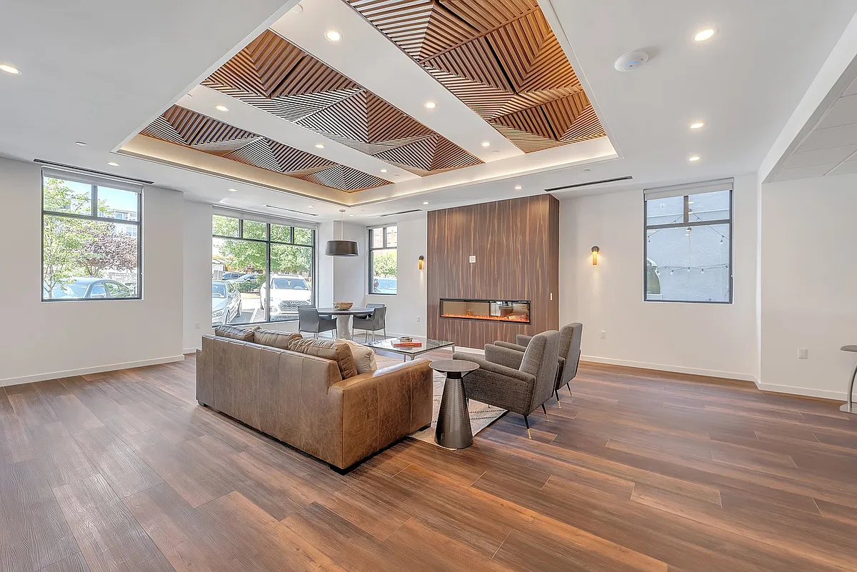 Building Photo - Schuyler Lofts