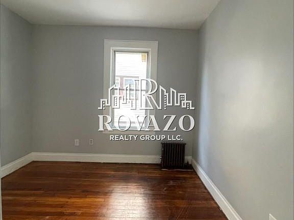 4th image of 394 Myrtle Ave Floor 2