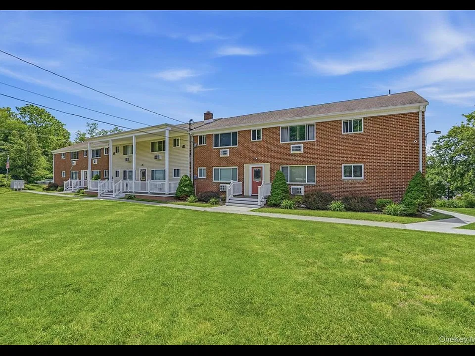 90 Osborne Hill Rd #B14